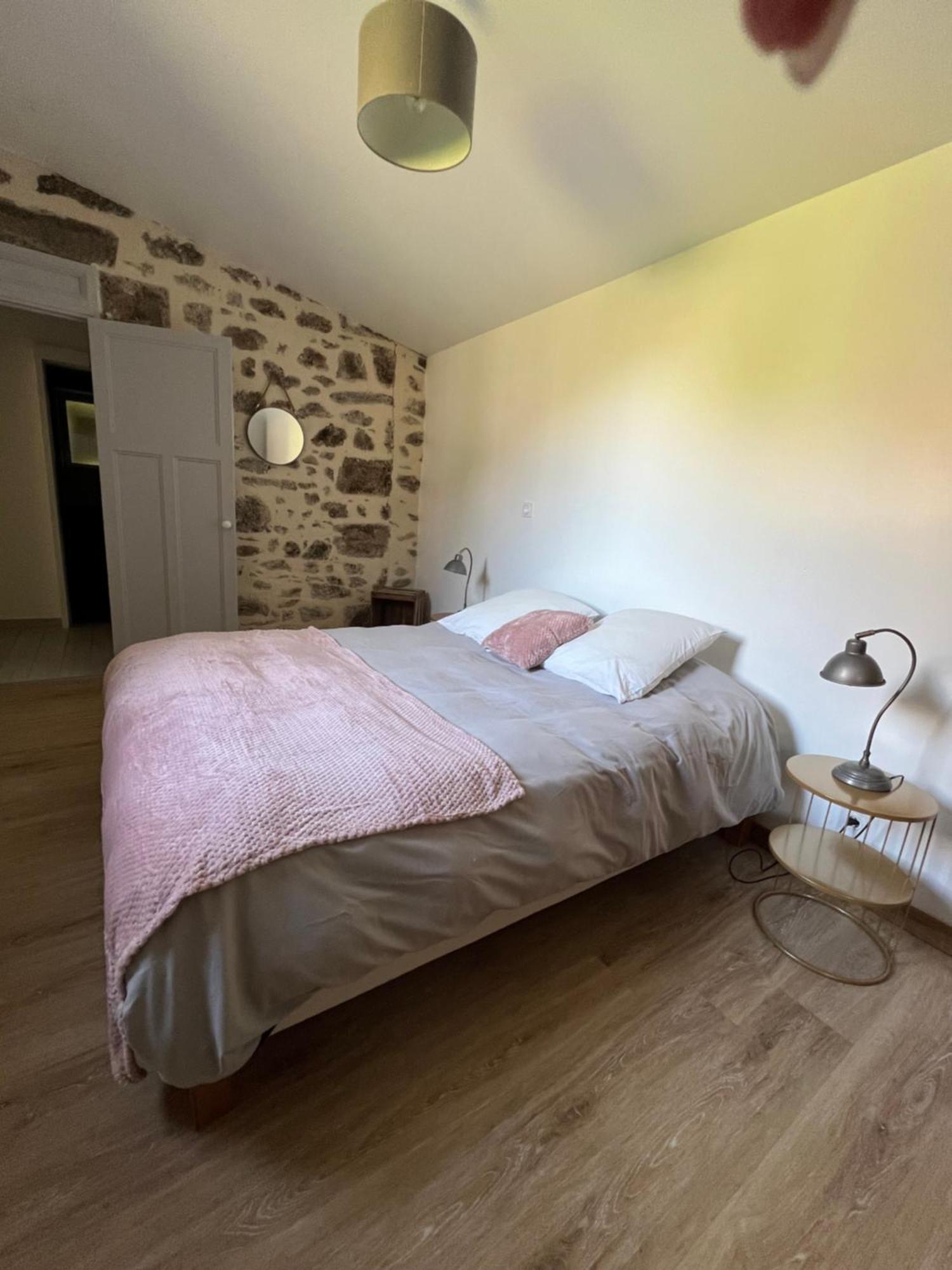 La Remise 4 Etoiles Villa Saint-Hilaire-de-Mortagne Kültér fotó
